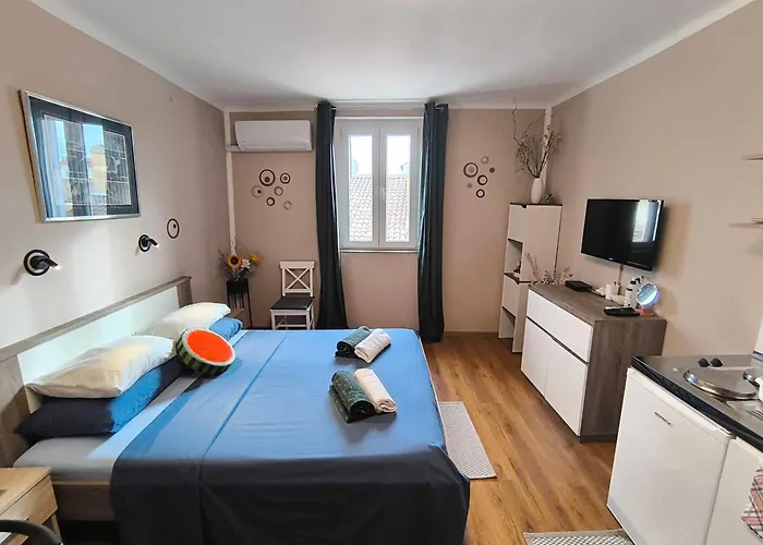 Barocco Πανσιόν Ρόβινι